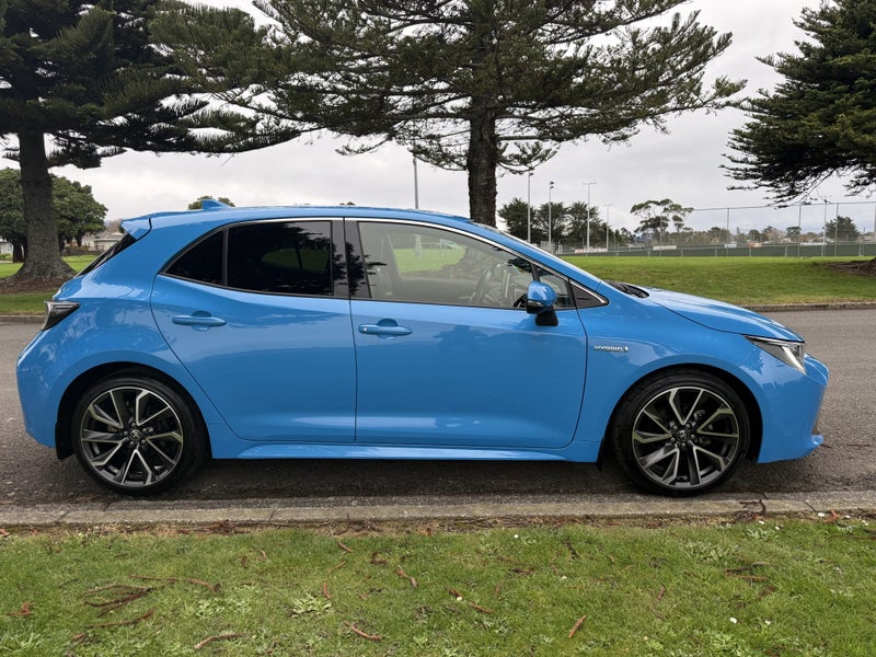 2021 Toyota Corolla ZR 1.8P HYBRID FWD AUTOMATI... image 3