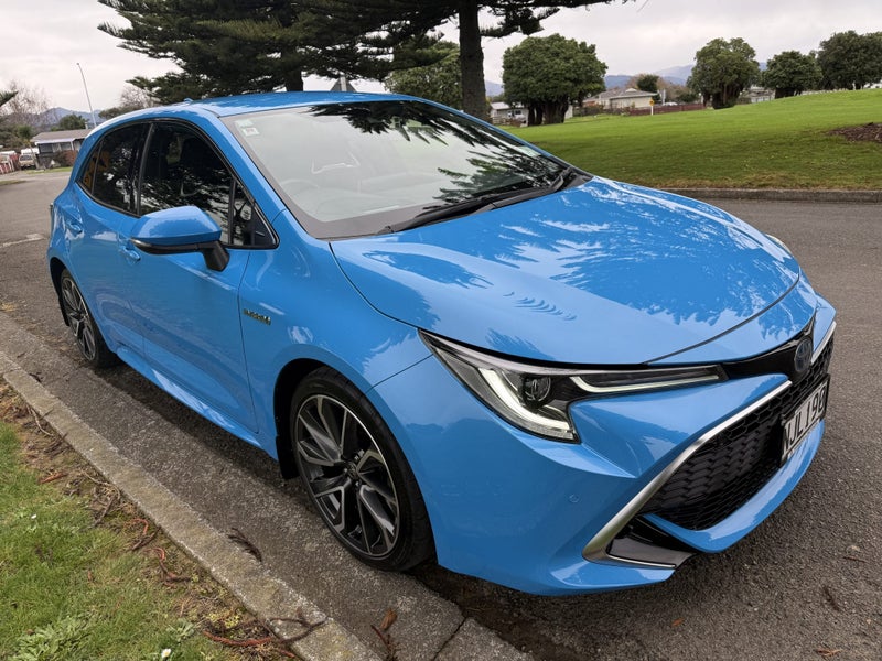 2021 Toyota Corolla ZR 1.8P HYBRID FWD AUTOMATI... image 5