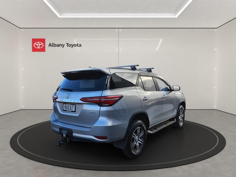 2021 Toyota Fortuner GXL 2.8DT 6AT 4WD WG/5D/7S... image 3
