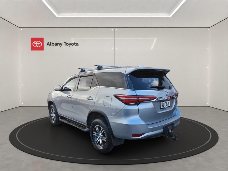 2021 Toyota Fortuner GXL 2.8DT 6AT 4WD WG/5D/7S... image 5