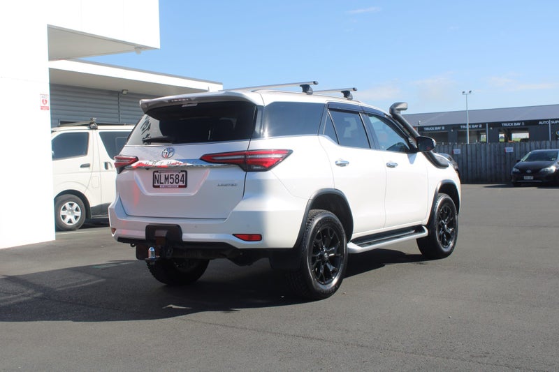2021 Toyota Fortuner Limited 2.8DT 6AT 4WD WG/5... image 3