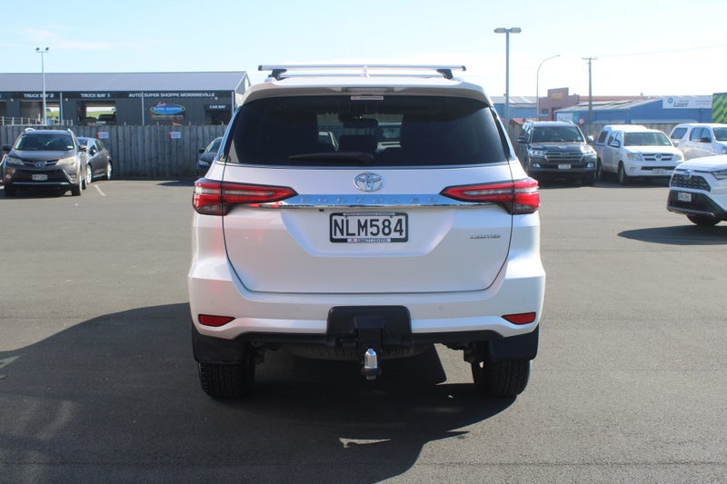 2021 Toyota Fortuner Limited 2.8DT 6AT 4WD WG/5... image 4