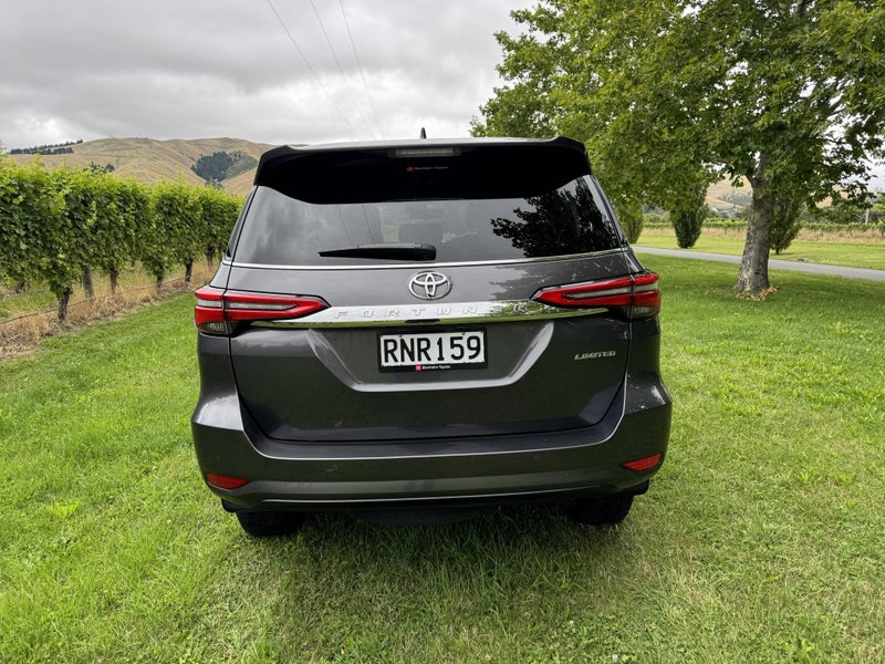 2021 Toyota Fortuner Limited 2.8DT 6AT 4WD WG/5... image 4