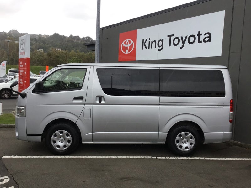 2021 Toyota Hiace 2.0L GL pack 6 Seat image 2