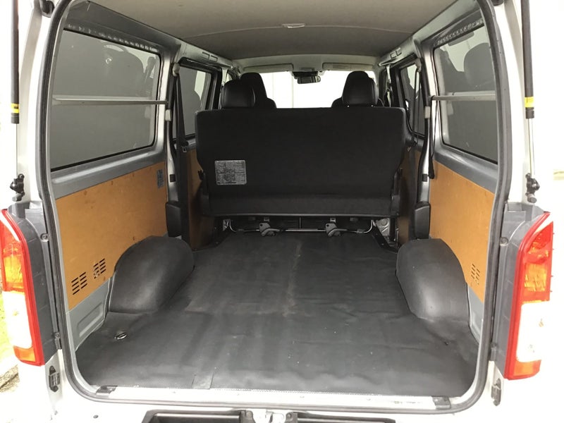 2021 Toyota Hiace DX Manual image 5