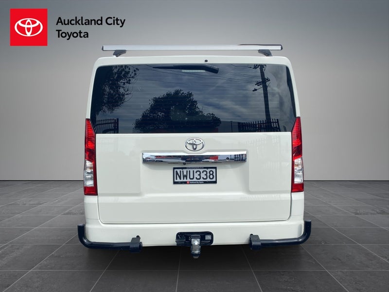 2021 Toyota Hiace ZR 2.8DT 6AT RWD GVN/5D/2S image 4