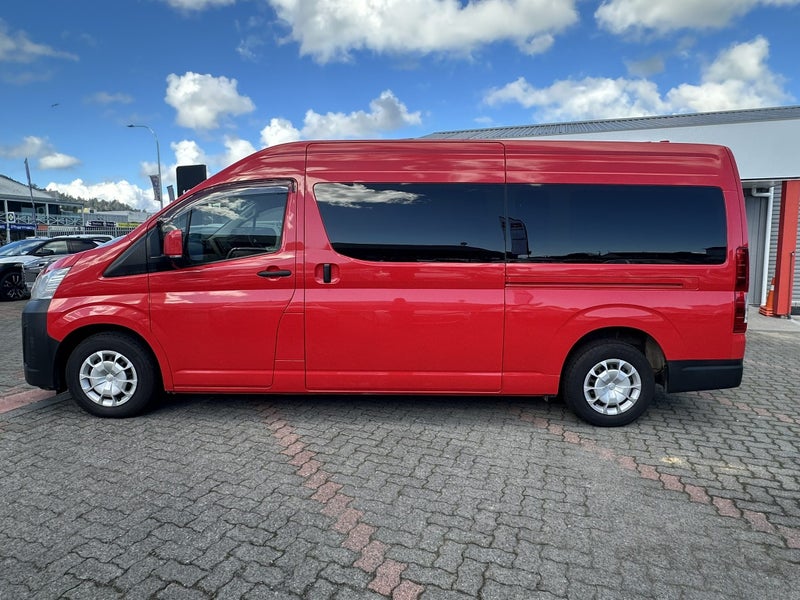 2021 Toyota Hiace ZX 2.8DT 6AT RWD GVN/4D/12S -... image 4