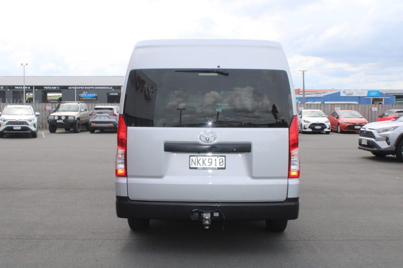 2021 Toyota Hiace ZX 2.8DT 6AT RWD PVN/5D/2S image 4