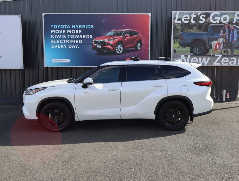 2021 Toyota Highlander Limited 2.5P HV ECVT AWD... image 5