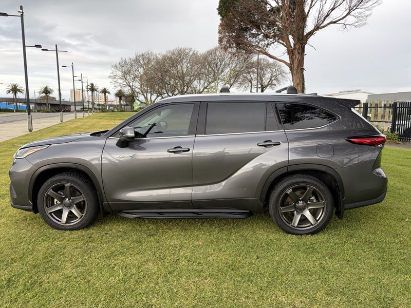2021 Toyota Highlander Limited ZR 2.5 Hybrid image 5