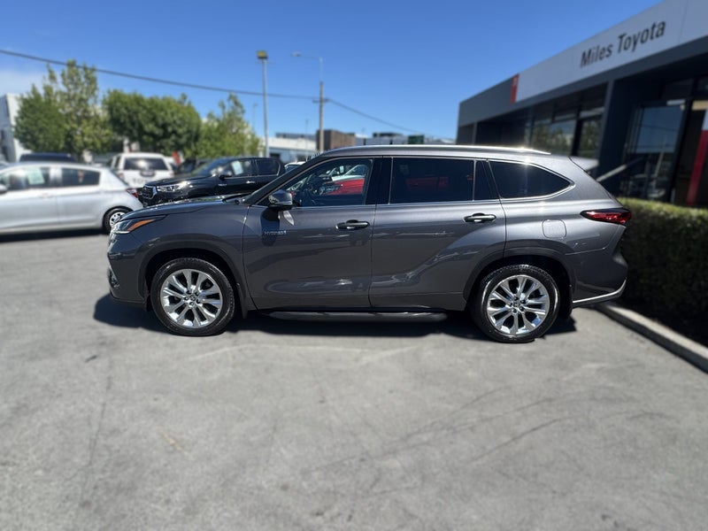 2021 Toyota Highlander Limited ZR 2.5 Petrol Hy... image 4