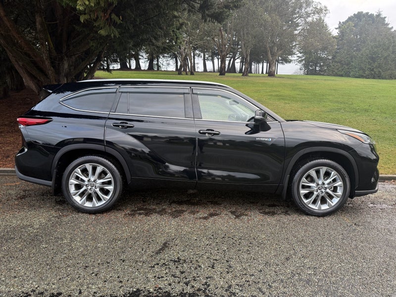 2021 Toyota Highlander Limited ZR 2.5P HV ECVT... image 3