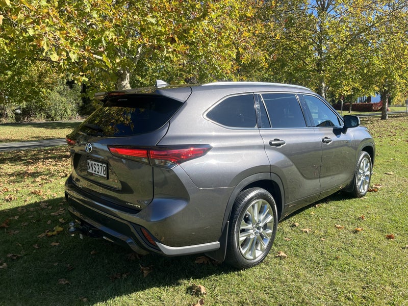 2021 Toyota Highlander Limited ZR 2.5P HV ECVT... image 4