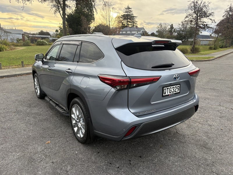 2021 Toyota Highlander Limited ZR 2.5P HV ECVT... image 2