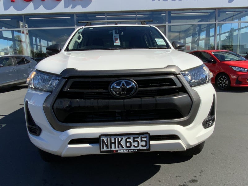 2021 Toyota Hilux NZ New Diesel Turbo Pre Runner image 3