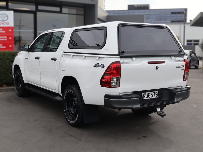 2021 Toyota Hilux SR 2.8Deisel Auto 4WD image 4