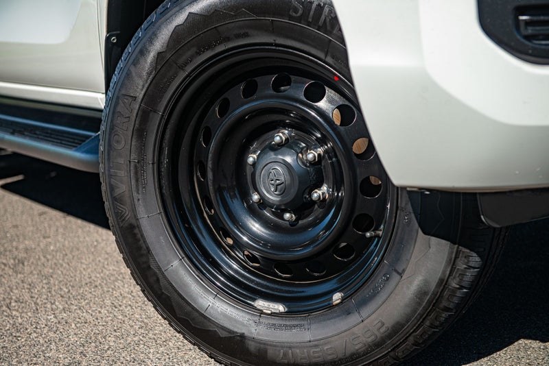 2021 Toyota Hilux SR 2.8DT 6AT 2WD image 4