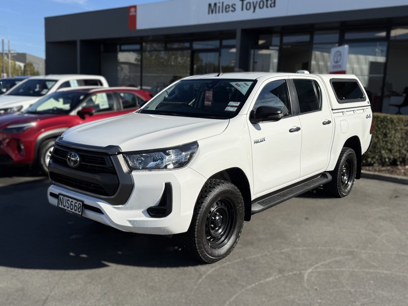 2021 Toyota Hilux SR 2.8DT 6AT 4WD image 3