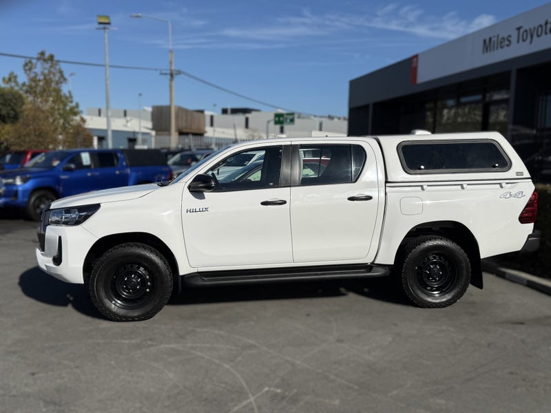2021 Toyota Hilux SR 2.8DT 6AT 4WD image 4