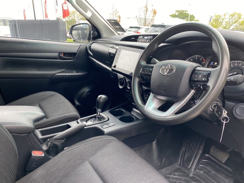 2021 Toyota Hilux SR 2.8DT 6AT 4WD DCC image 5