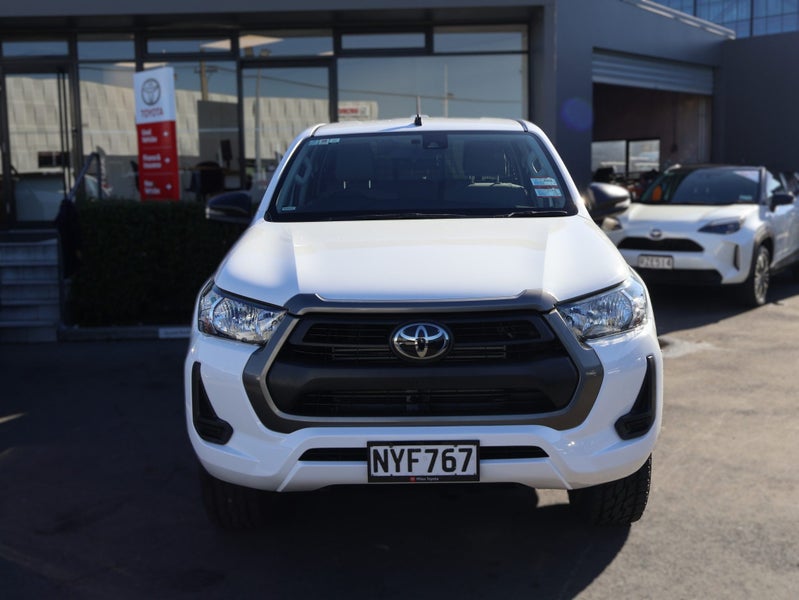 2021 Toyota Hilux SR 2.8DT 6AT 4WD DCW/4D/5S image 2