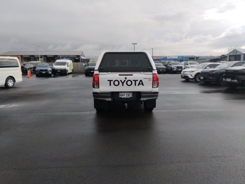 2021 Toyota Hilux SR 2.8DT 6AT 4WD DCW/4D/5S (J... image 4