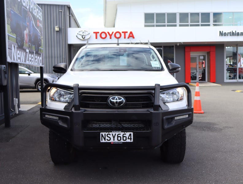 2021 Toyota Hilux SR 2.8DT 6AT 4WD ECC/4D/4S image 2