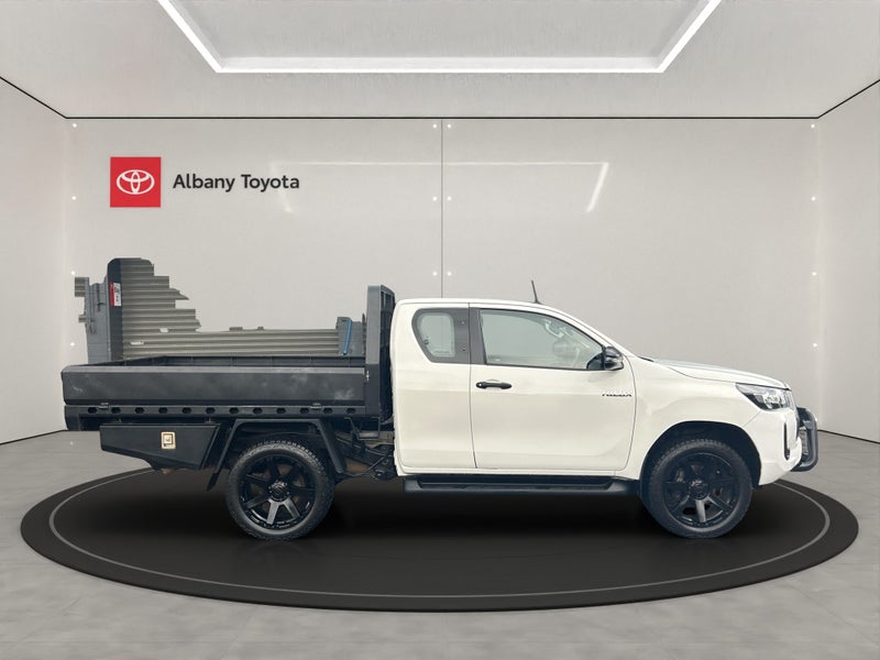 2021 Toyota Hilux SR 2.8DT 6AT 4WD ECC/4D/4S (J... image 2
