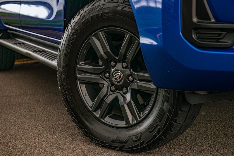 2021 Toyota Hilux SR 2.8DT 6MT 2WD image 4