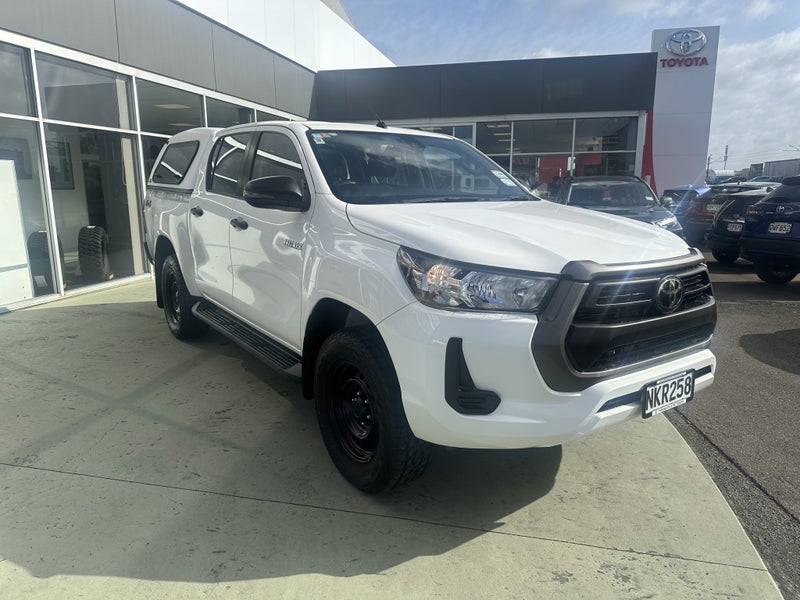 2021 Toyota Hilux SR 2.8DT Automatic 4WD Double... image 5