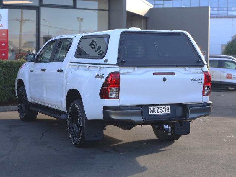 2021 Toyota Hilux SR 2.8L Turbo Diesel 4WD/4X4... image 5