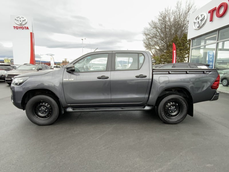 2021 Toyota Hilux SR Double cab Auto & Certified! image 5