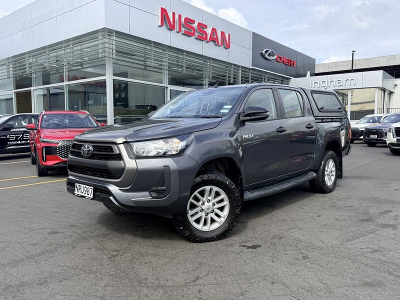 2021 Toyota Hilux SR TD DC 2.8 DIESEL TURBO 4WD image 1