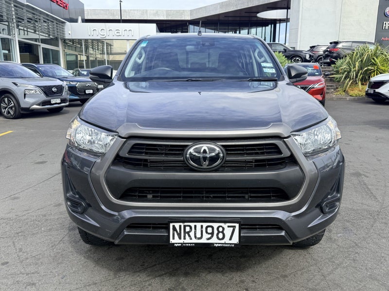 2021 Toyota Hilux SR TD DC 2.8 DIESEL TURBO 4WD image 3