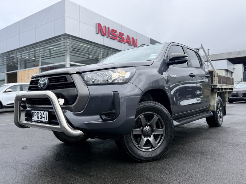 2021 Toyota Hilux SR TD DC/CC 2.8DT image 2