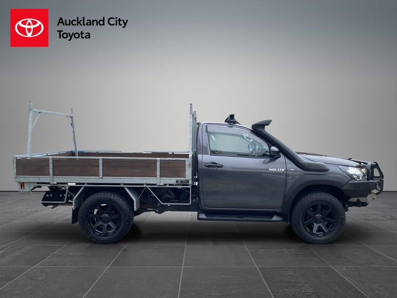 2021 Toyota Hilux SR TD Sc/cc 2.8DT 4WD image 2