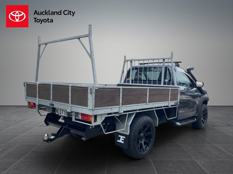 2021 Toyota Hilux SR TD Sc/cc 2.8DT 4WD image 3