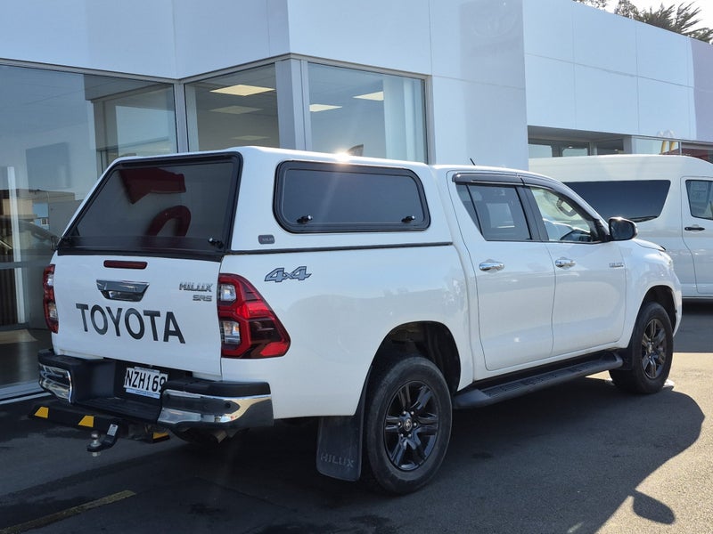 2021 Toyota Hilux SR5 2.8DT 4WD Auto image 4