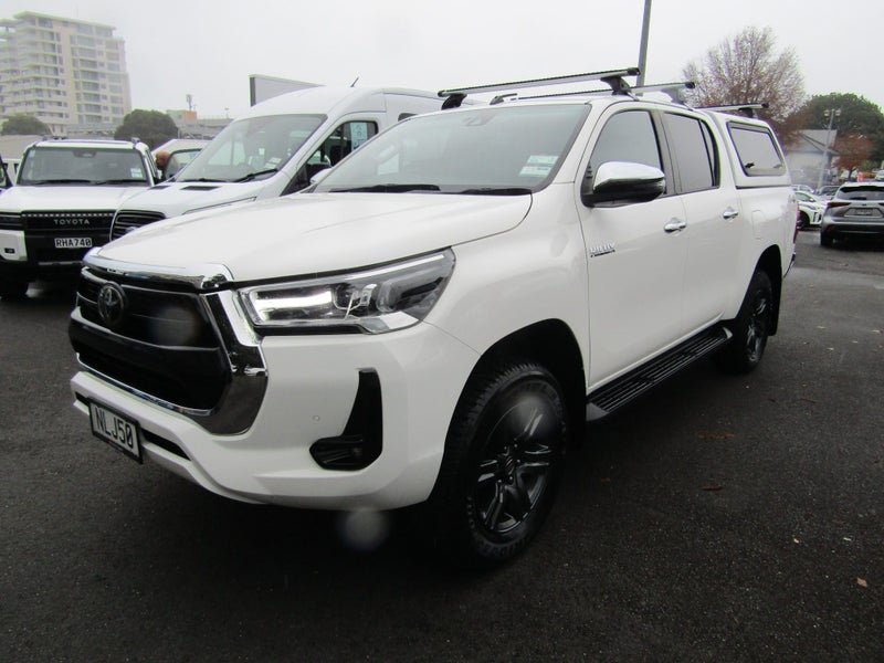 2021 Toyota Hilux SR5 2.8DT 6AT 4WD image 4