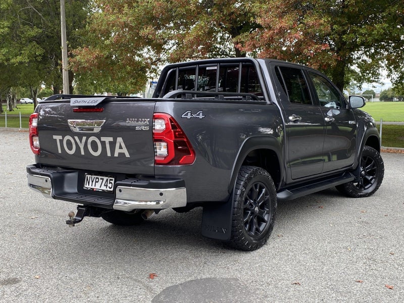 2021 Toyota Hilux SR5 2.8DT 6AT 4WD image 5