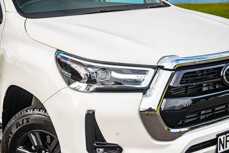2021 Toyota Hilux SR5 2.8DT 6AT 4WD image 3