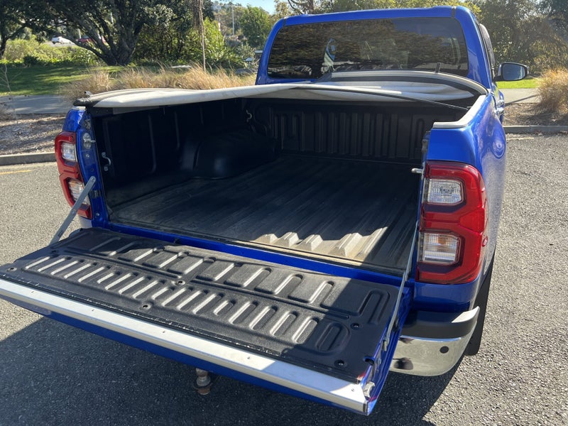2021 Toyota Hilux SR5 2.8DT 6AT 4WD image 5