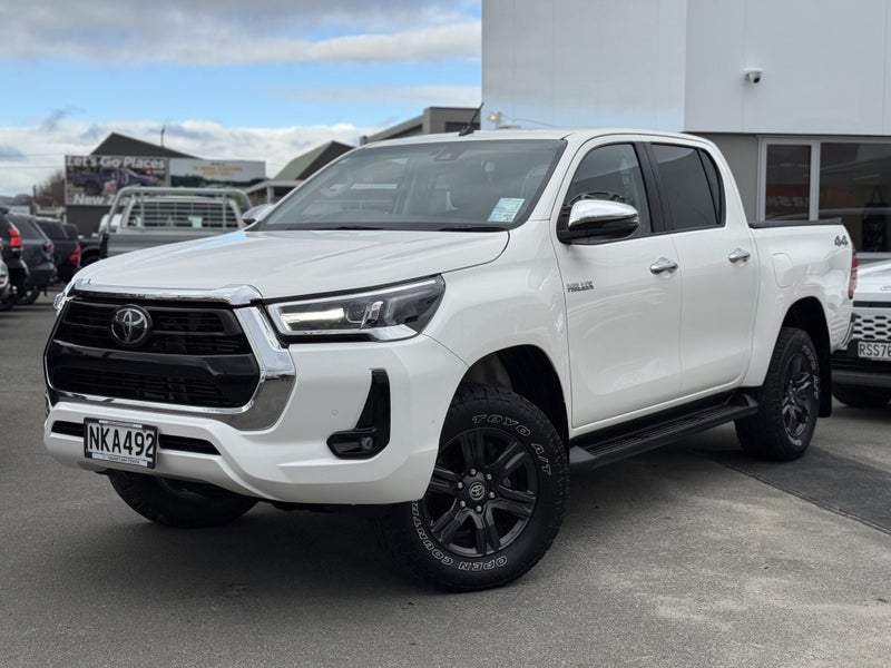 2021 Toyota Hilux SR5 2.8DT 6AT 4WD - CERTIFIED image 5