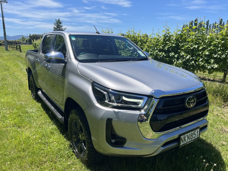 2021 Toyota Hilux SR5 2.8DT 6AT 4WD DCW/4D/5S image 1
