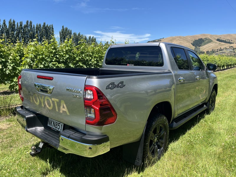 2021 Toyota Hilux SR5 2.8DT 6AT 4WD DCW/4D/5S image 4