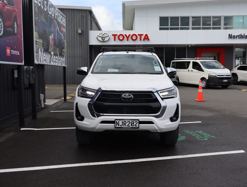 2021 Toyota Hilux SR5 2.8DT 6AT 4WD DCW/4D/5S (... image 2