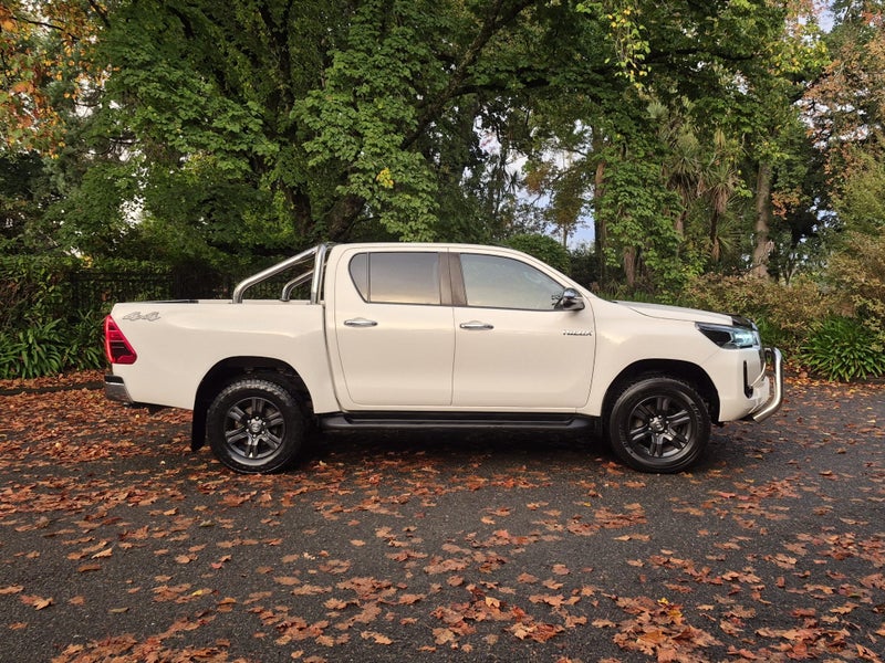 2021 Toyota Hilux SR5 2.8DT 6AT 4WD DCW/4D/5S (... image 2