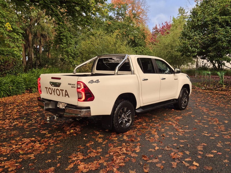 2021 Toyota Hilux SR5 2.8DT 6AT 4WD DCW/4D/5S (... image 3