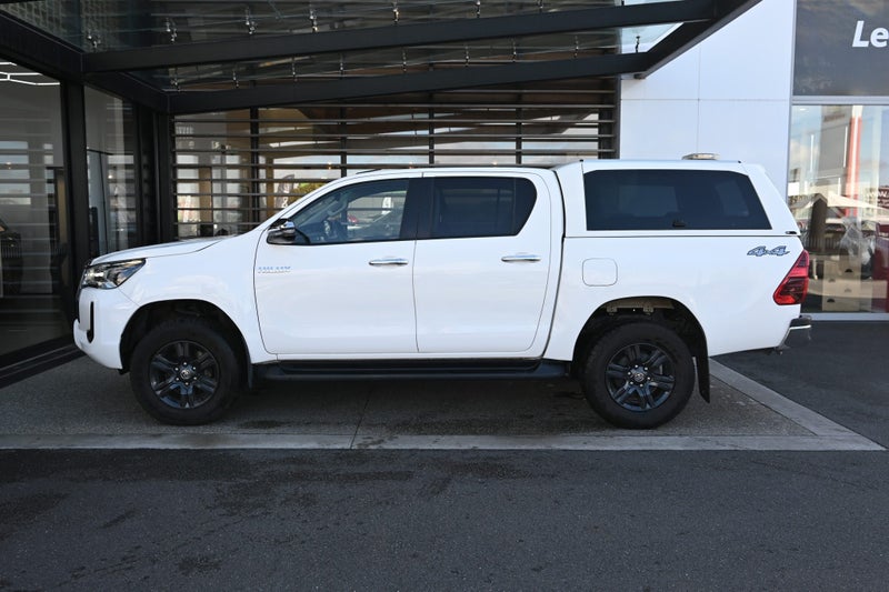 2021 Toyota Hilux SR5 2.8DT 6AT 4WD DCW/4D/5S (... image 3