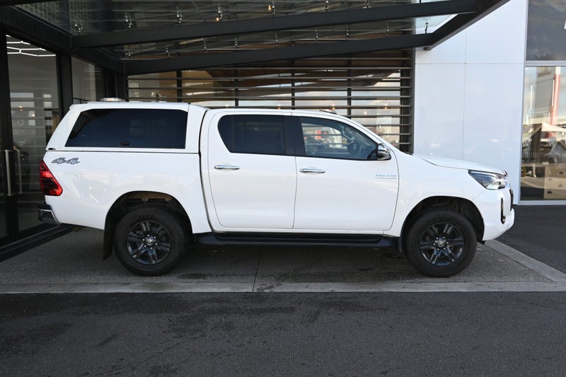 2021 Toyota Hilux SR5 2.8DT 6AT 4WD DCW/4D/5S (... image 5